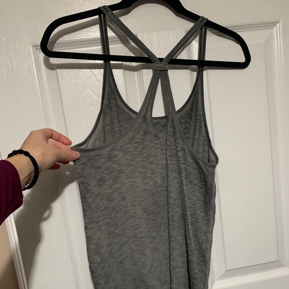 Dark grey tank - Picture 2 of 3